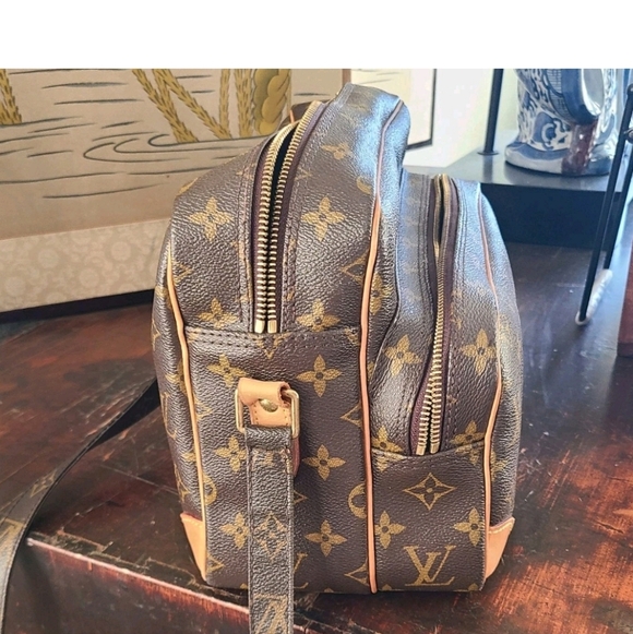 100% Authentic LV Nile Crosdbody. Excellent Condition Offers Accepted. - Picture 2 of 8